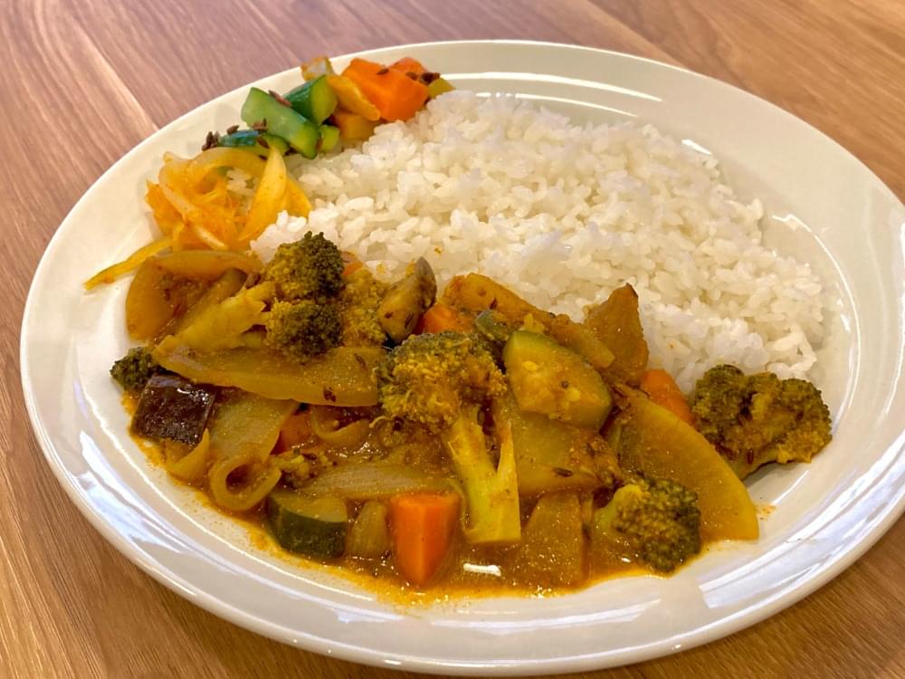 Domestic vegetable curry